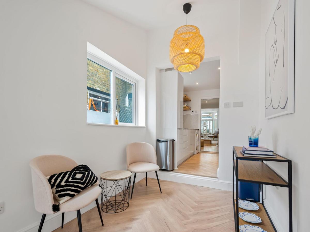 Pass The Keys 3 Bed Scandi Heaven Minutes From The Beach Whitstable Extérieur photo