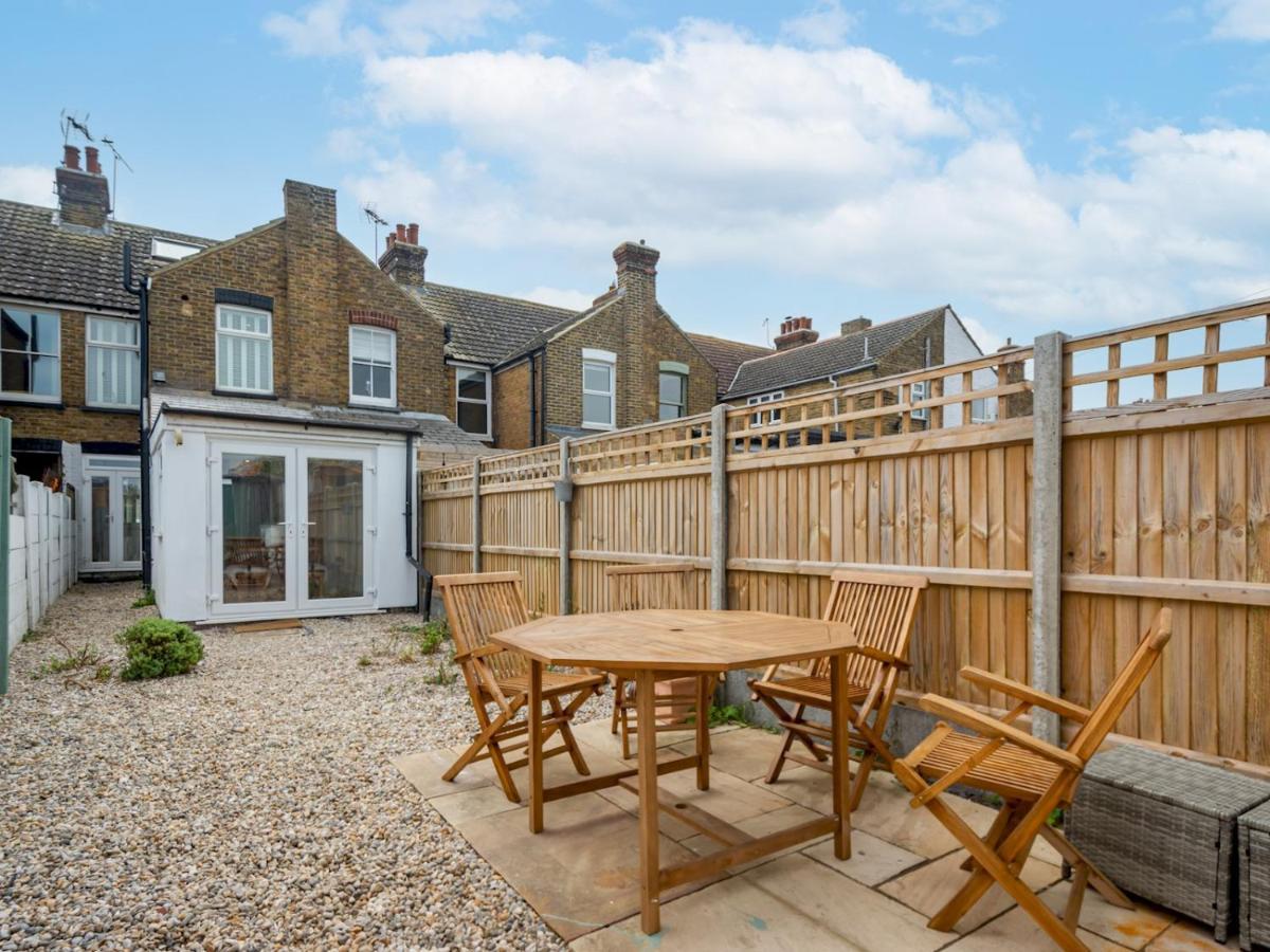 Pass The Keys 3 Bed Scandi Heaven Minutes From The Beach Whitstable Extérieur photo